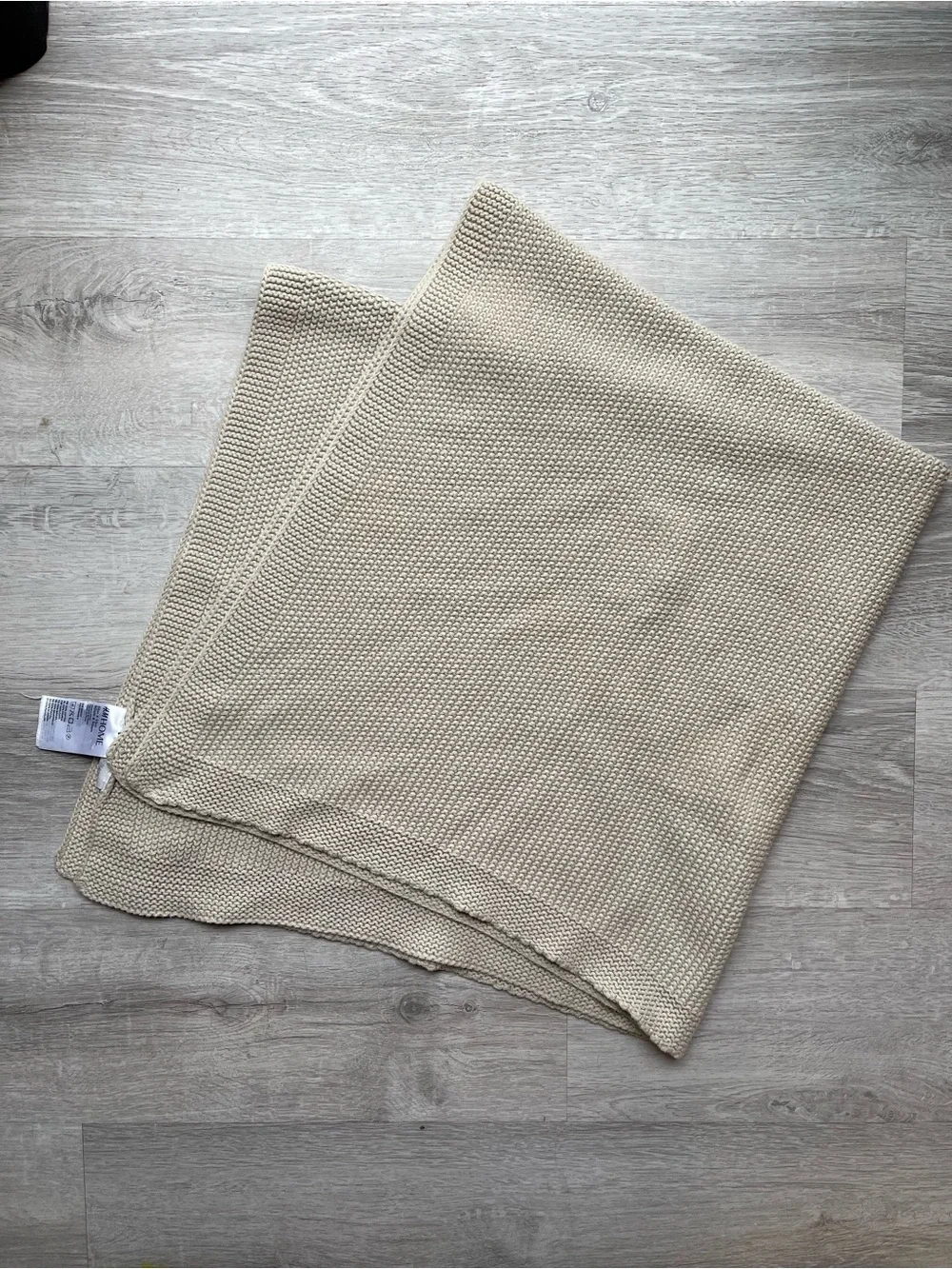 H&M Home Sage Green Knit Throw Blanket